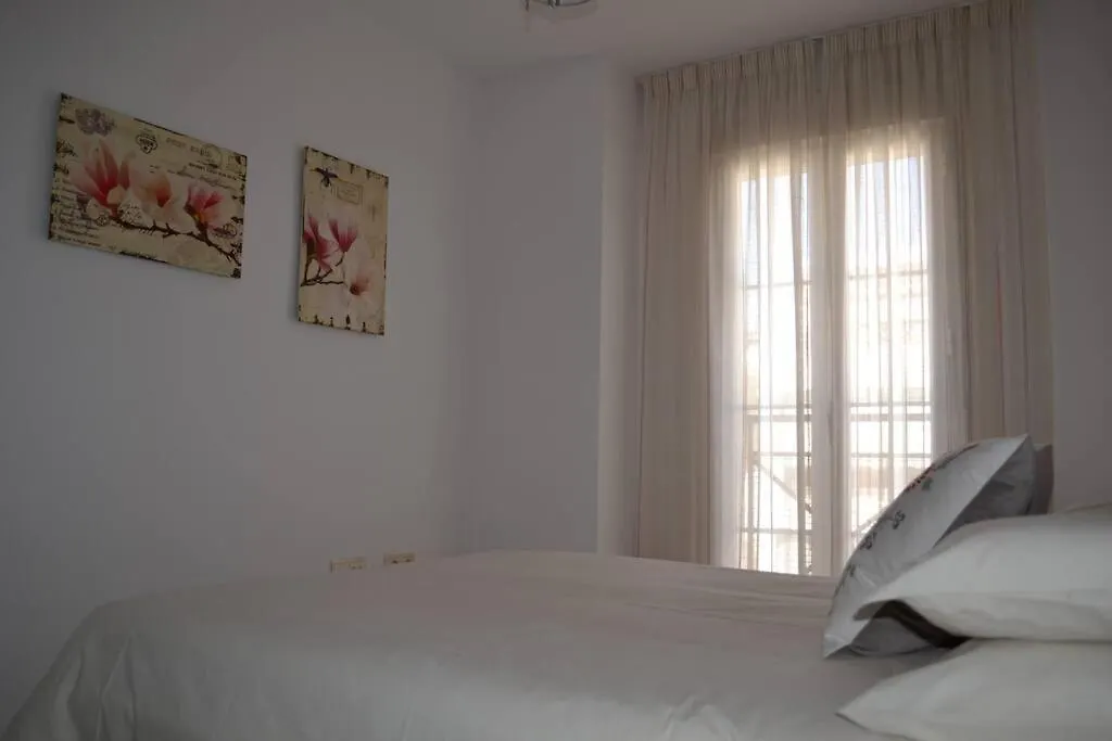 Precioso Apartamento En Primera Linea De Playa En קאלטה דה ולס