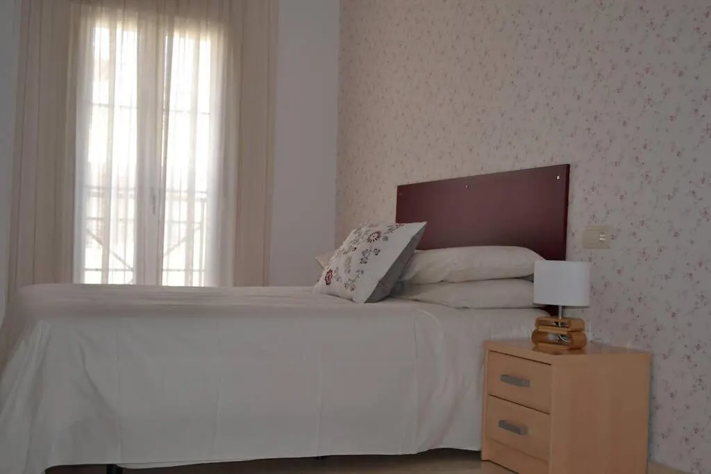 公寓 Precioso Apartamento En Primera Linea De Playa En 卡莱塔·德·贝莱斯 西班牙